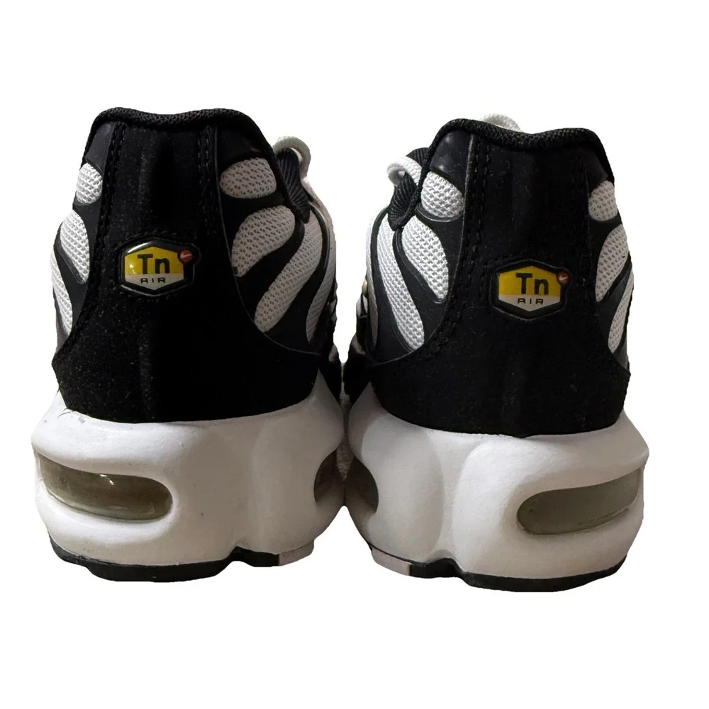 Nike Air Max Plus White Metallic Gold | CZ9188-001  Size Men 8 Women 9.5